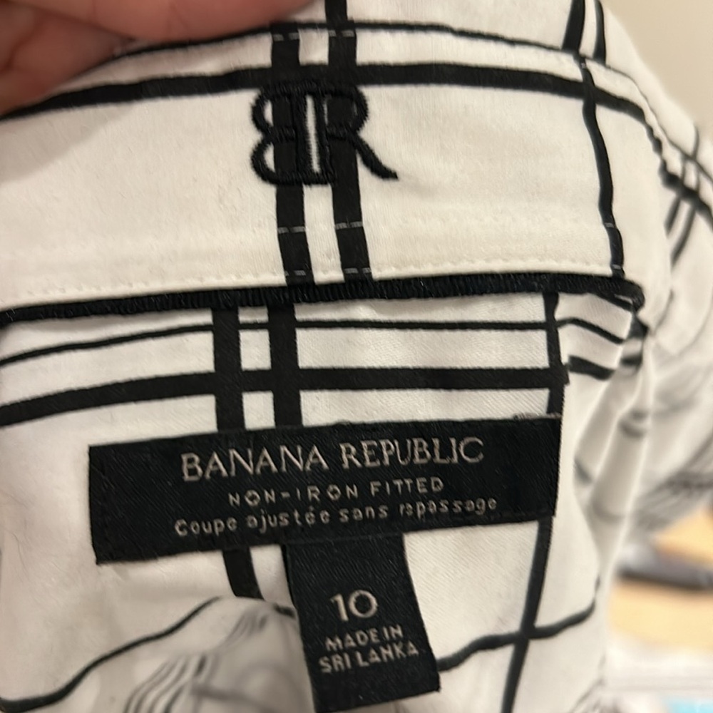 Banana Republic button down shirt - Picture 3 of 3